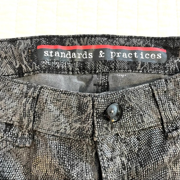 Standards and practices snakeskin print jeans - Picture 7 of 9